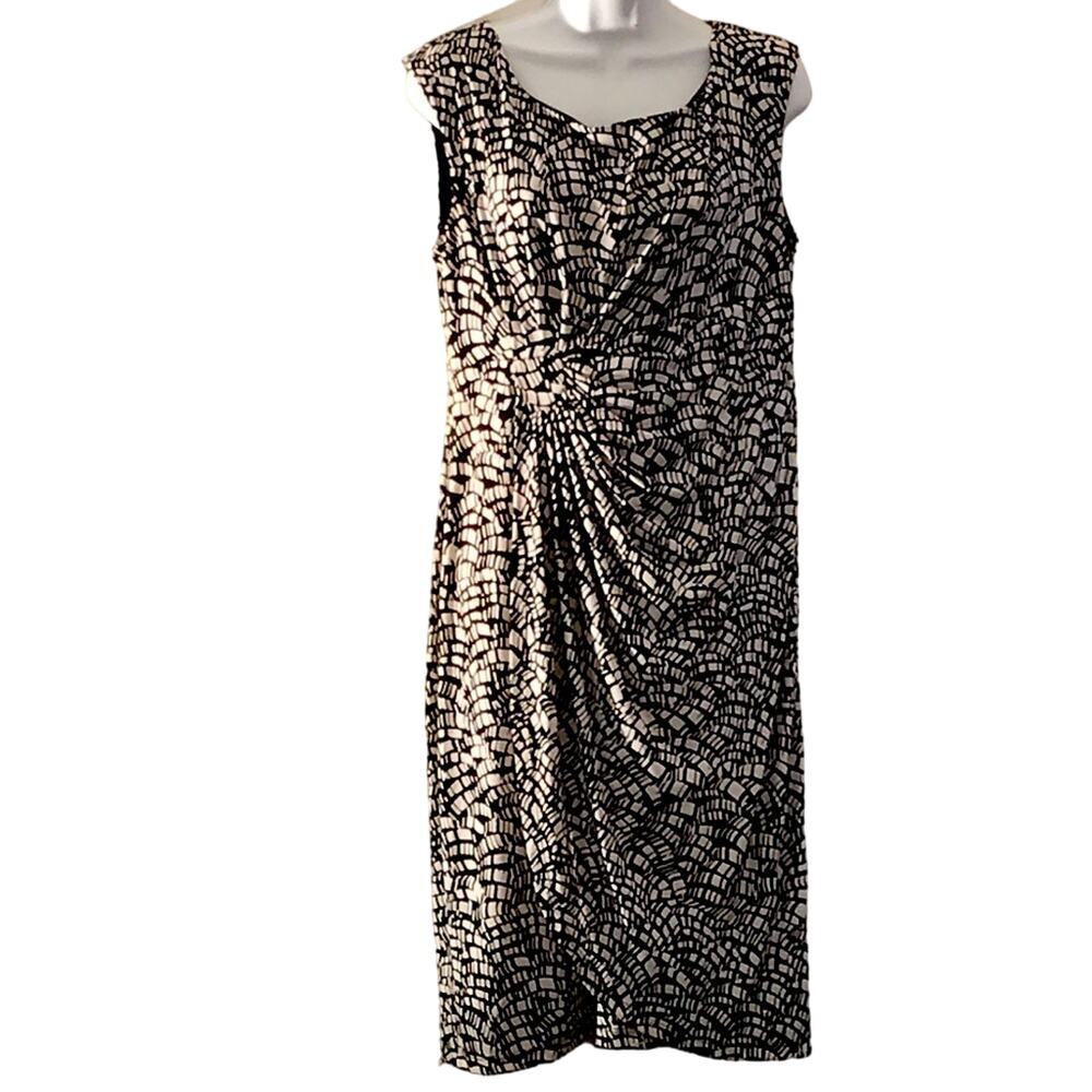 Connected Black and White Print Dress. 14